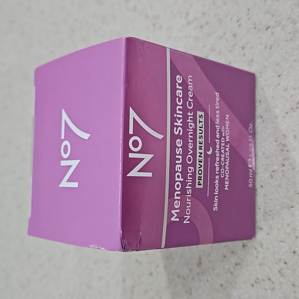 No 7 Menopause Skincare Overnight Cream